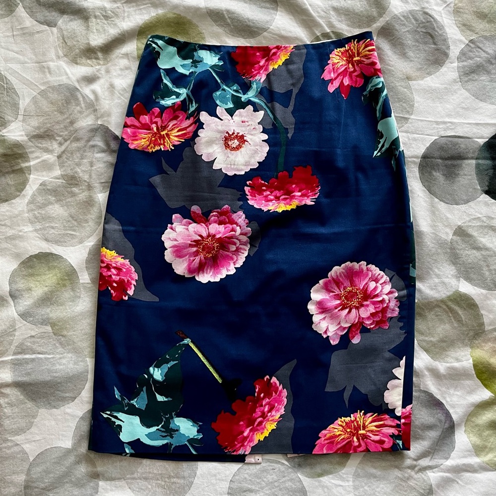 Banana Republic Floral Pencil Skirt | Size 10 Tall